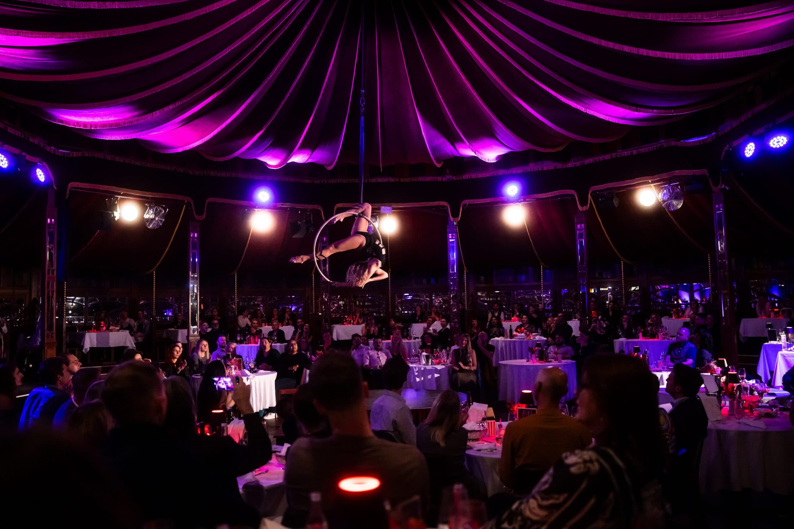 Burlesque in Vienna – The show at the mirror tent Prater MIRAGE